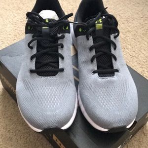 Under armour micro g pursuit 4e